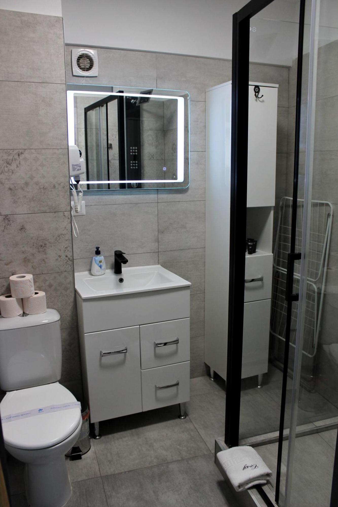 Cozy Apartments In Centre Of Suceava Near Kaufland And University 외부 사진