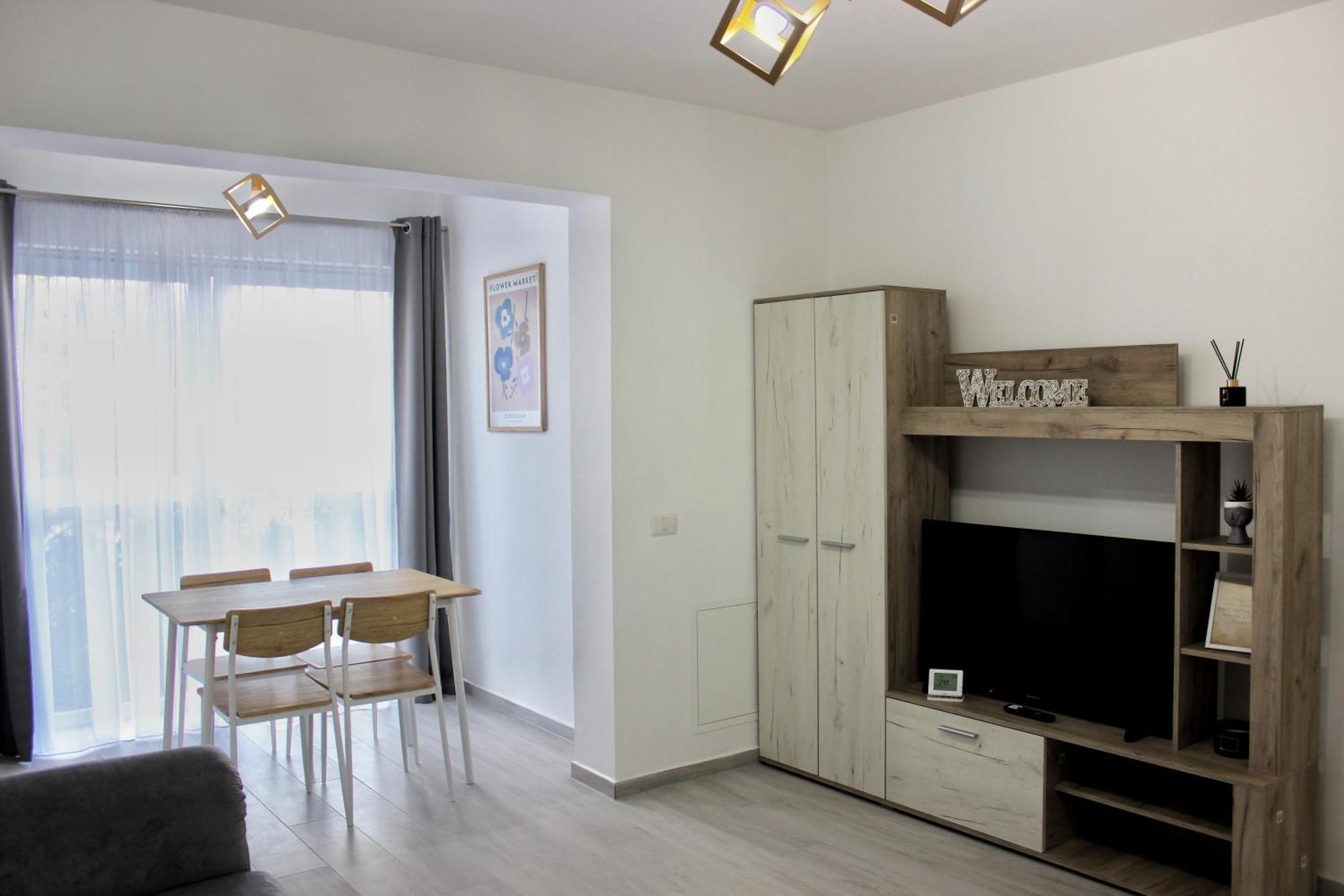Cozy Apartments In Centre Of Suceava Near Kaufland And University 외부 사진